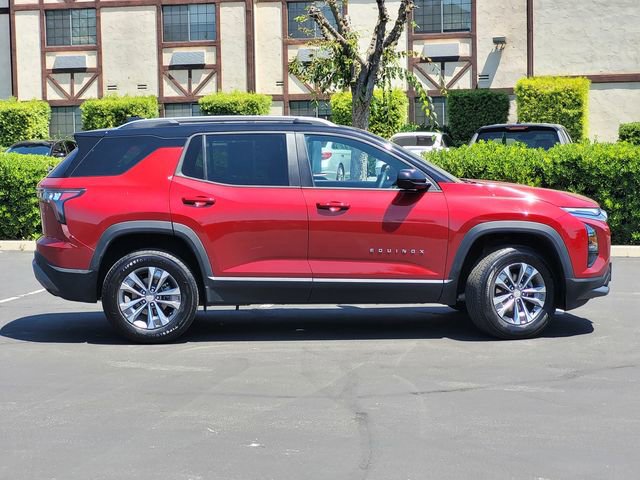 Used 2025 Chevrolet Equinox LT w/ Convenience Package II FWD image 4