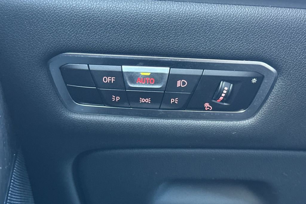 Used 2023 BMW X7 xDrive40i w/ M Sport Package image 31