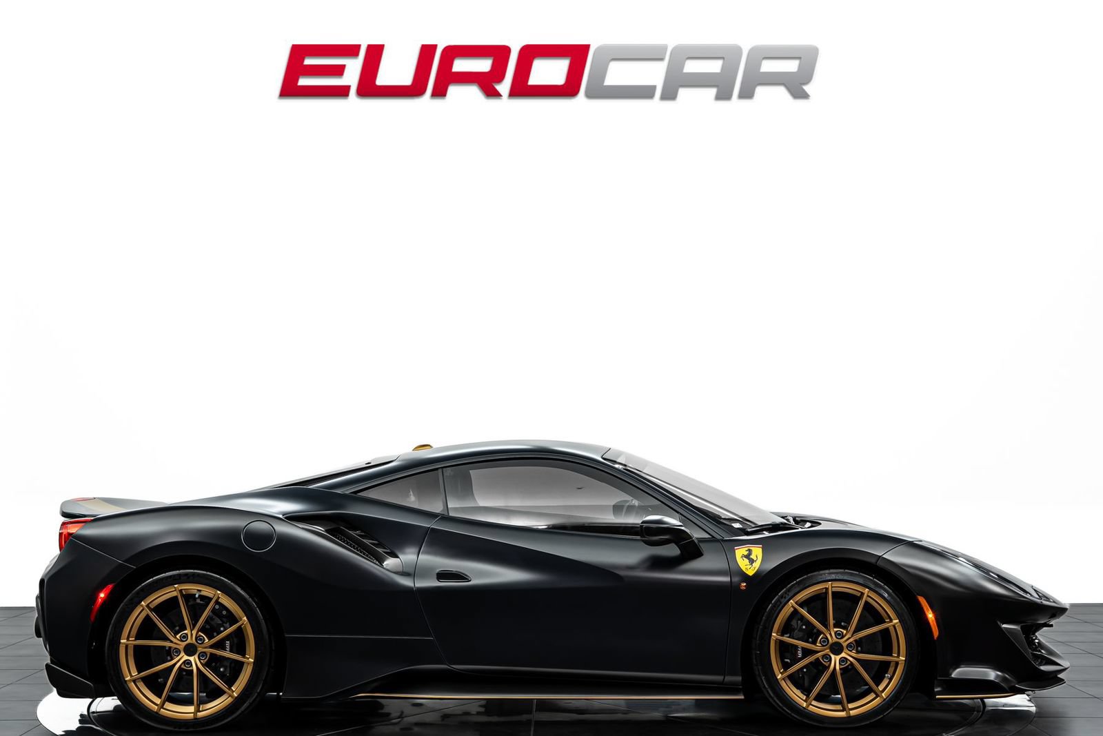 Used 2020 Ferrari 488 Pista Coupe RWD image 6