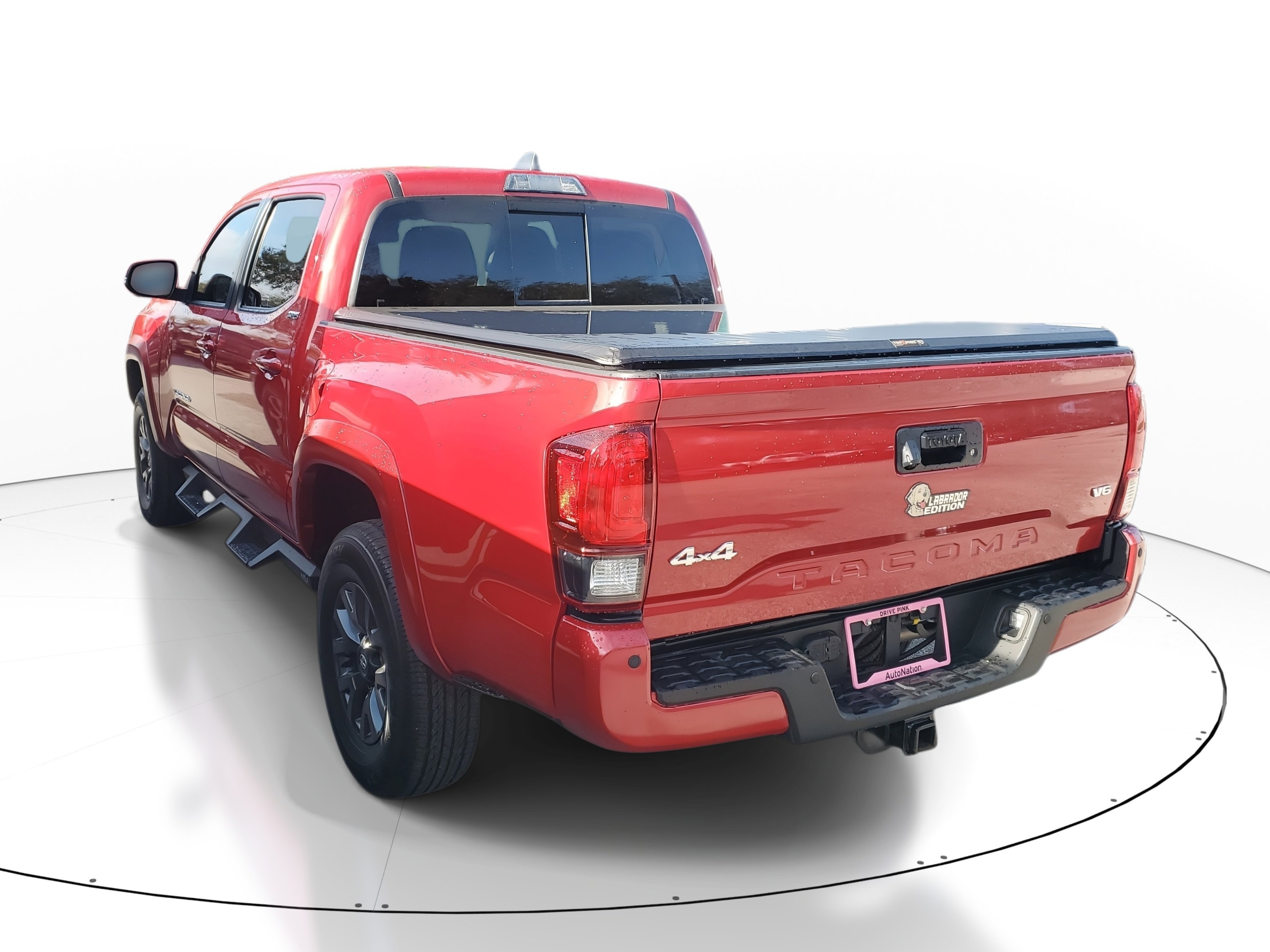 Used 2023 Toyota Tacoma SR5 w/ Technology Package image 5