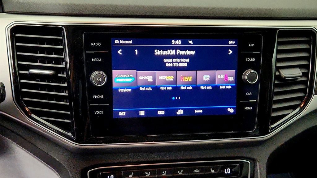 Used 2018 Volkswagen Atlas SEL w/ R-Line Package AWD/4WD image 18