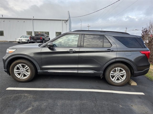 Used 2020 Ford Explorer XLT w/ Class III Trailer Tow Package image 7