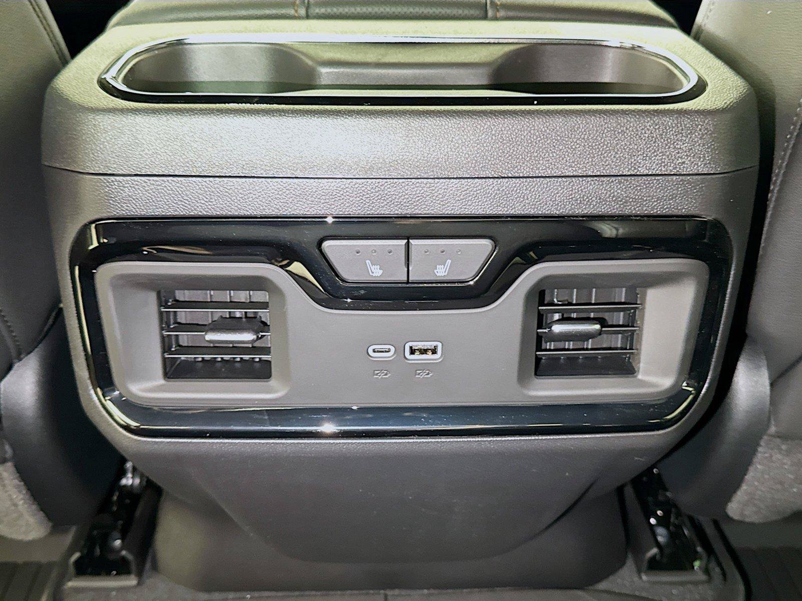 New 2026 GMC Sierra 1500 AT4 w/ AT4 Premium Package AWD/4WD image 14