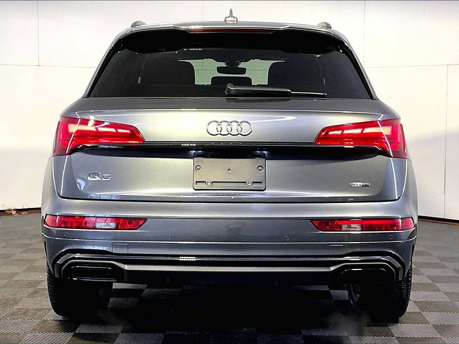 Used 2025 Audi Q5 2.0T Premium w/ Convenience Plus Package AWD/4WD image 6