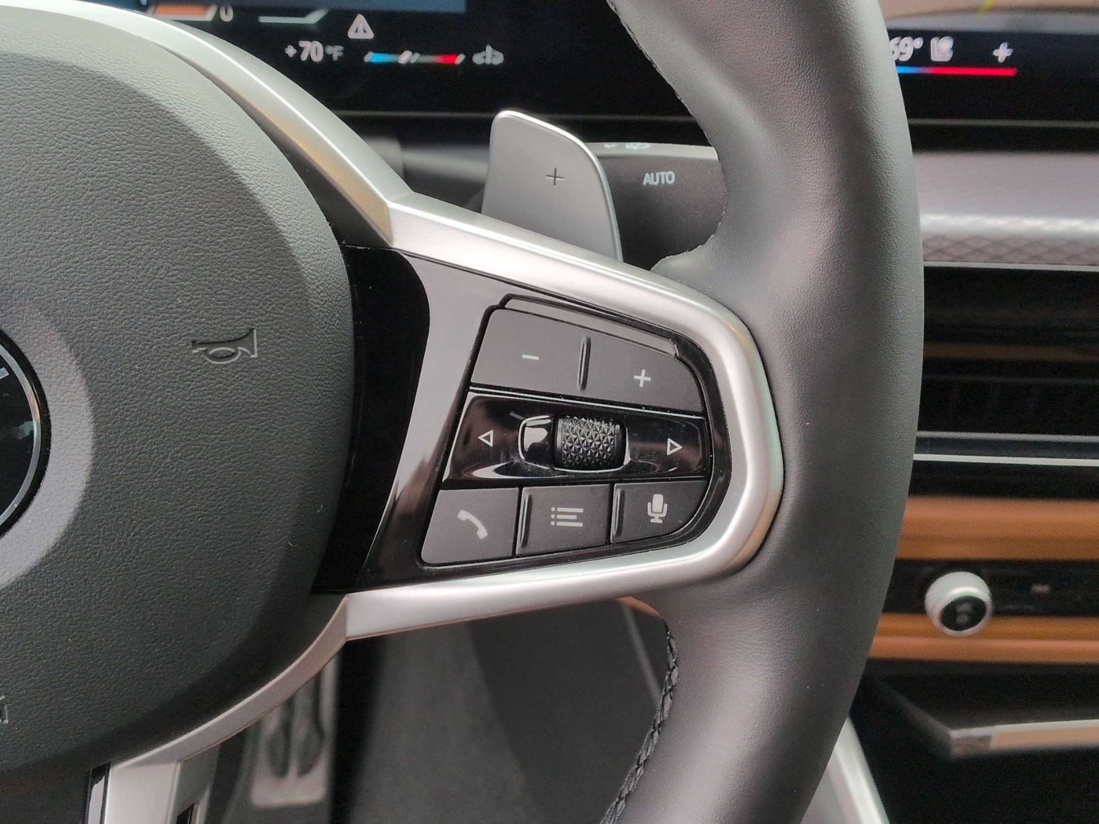 Used 2025 BMW 330i Sedan w/ M Sport Package image 20