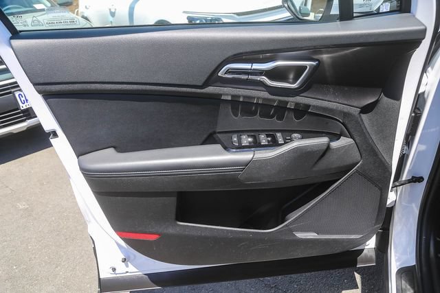 Certified 2025 Kia Sportage EX FWD image 21