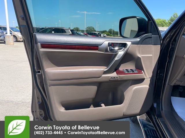 Used 2016 Lexus GX 460 w/ Premium Package AWD/4WD image 18