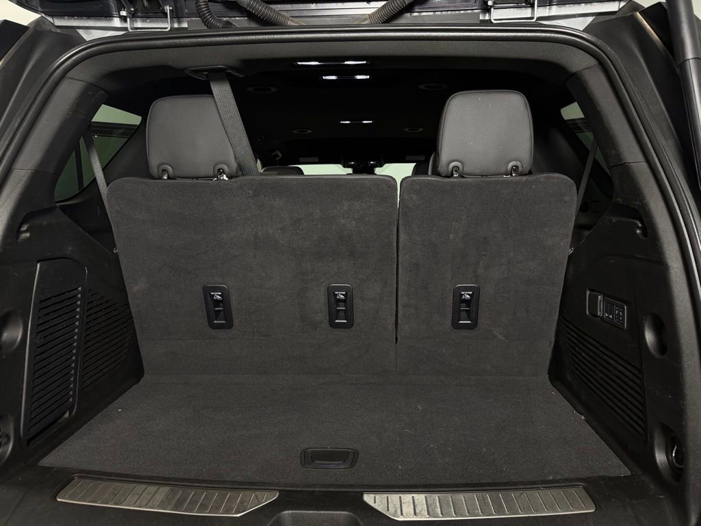 Used 2025 GMC Yukon Denali image 31