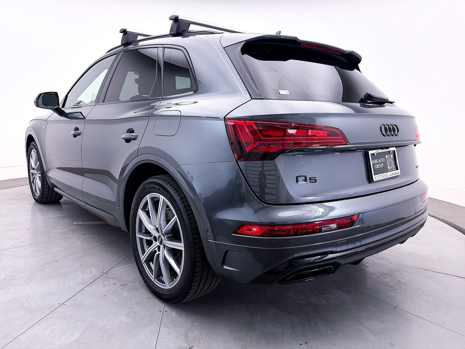 Used 2023 Audi Q5 e Prestige w/ Prestige Package AWD/4WD image 17