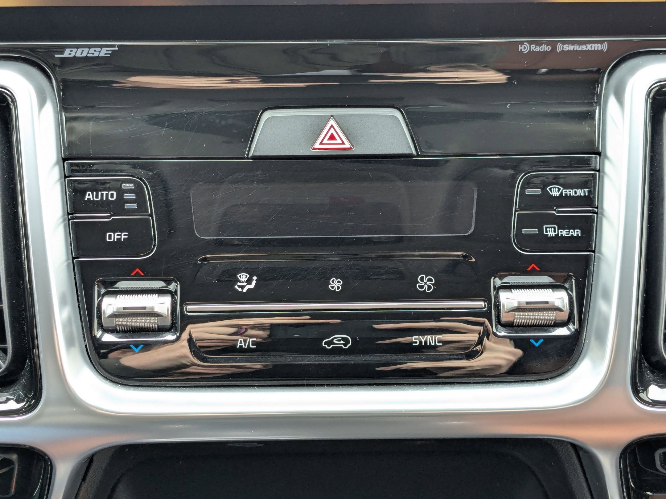 Certified 2023 Kia Sorento SX Prestige AWD/4WD image 22