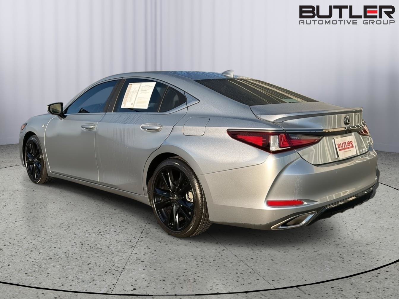 Certified 2022 Lexus ES 350 F Sport w/ Accessory Package 2 FWD image 4