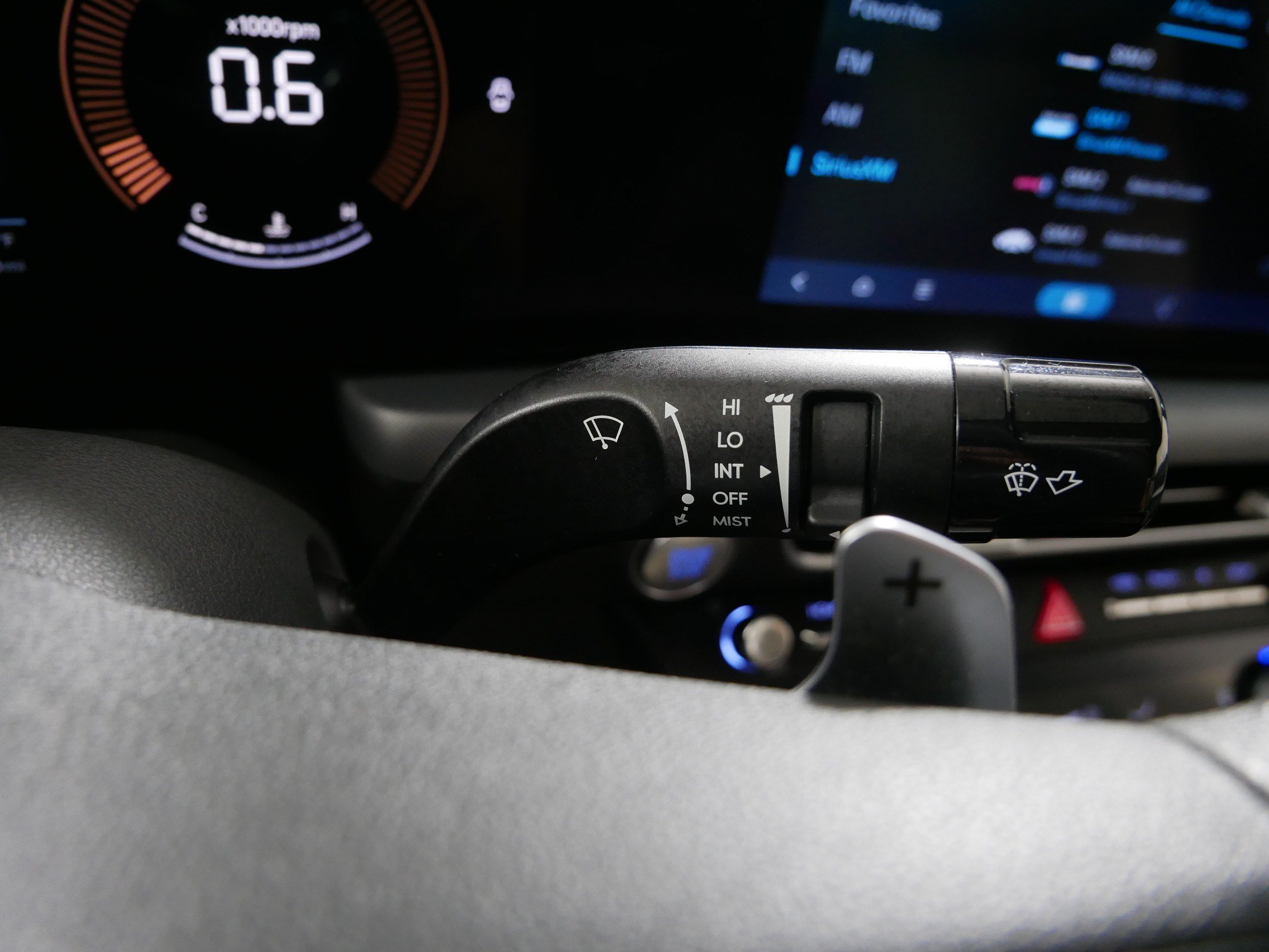 Used 2025 Hyundai Sonata SEL FWD image 31