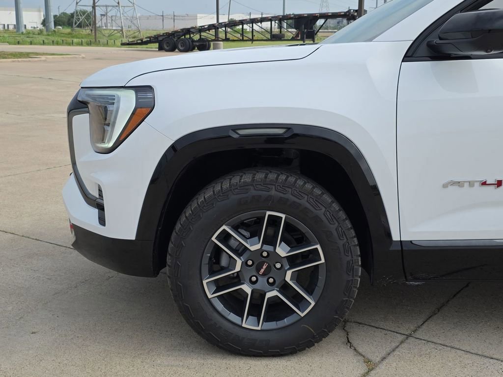 New 2026 GMC Terrain AT4 w/ Convenience Package III image 40
