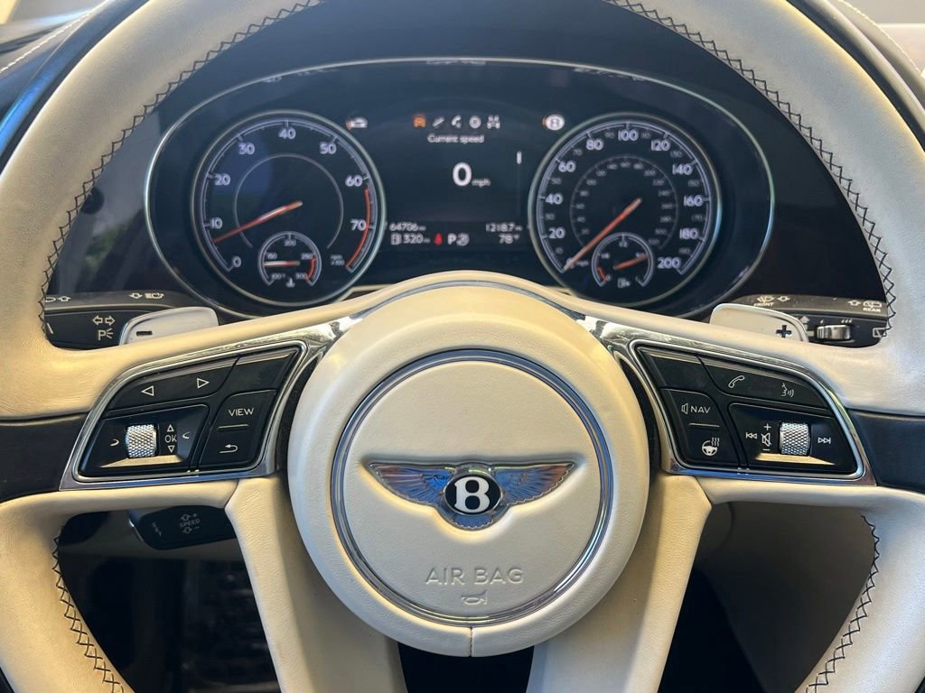 Used 2017 Bentley Bentayga AWD/4WD image 23