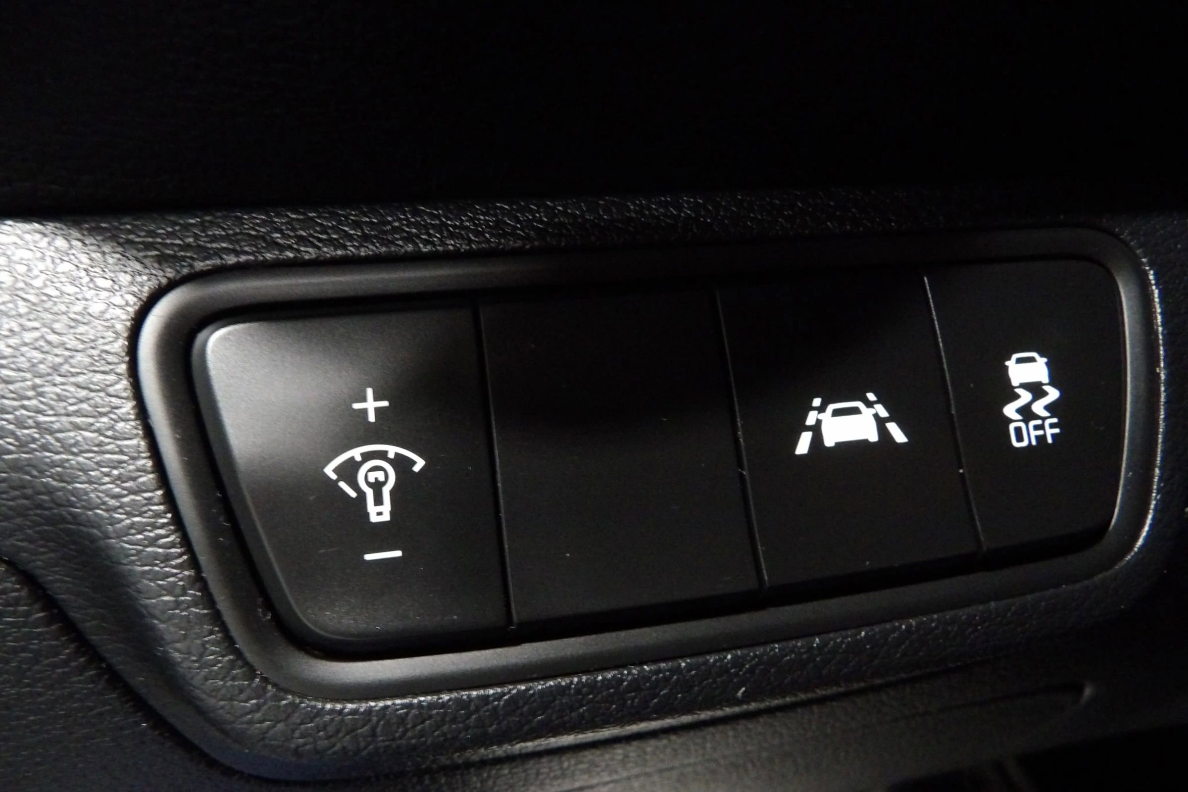 Used 2021 Kia Forte LXS image 18