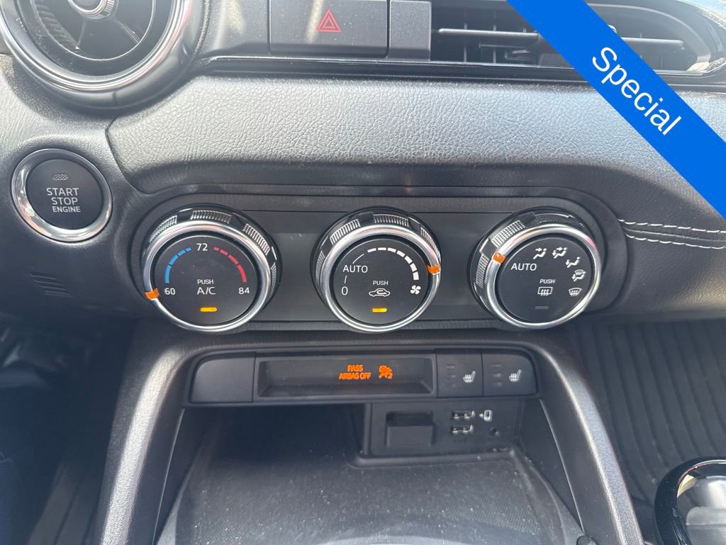 Used 2021 MAZDA MX-5 Miata Grand Touring RWD image 13