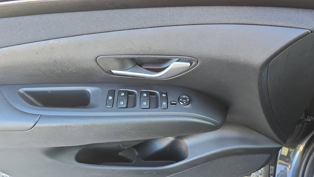 Certified 2024 Hyundai Tucson SEL w/ Convenience Package FWD image 16