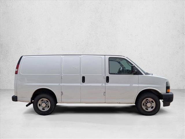 Used 2021 Chevrolet Express 2500 w/ Driver Convenience Package RWD image 4