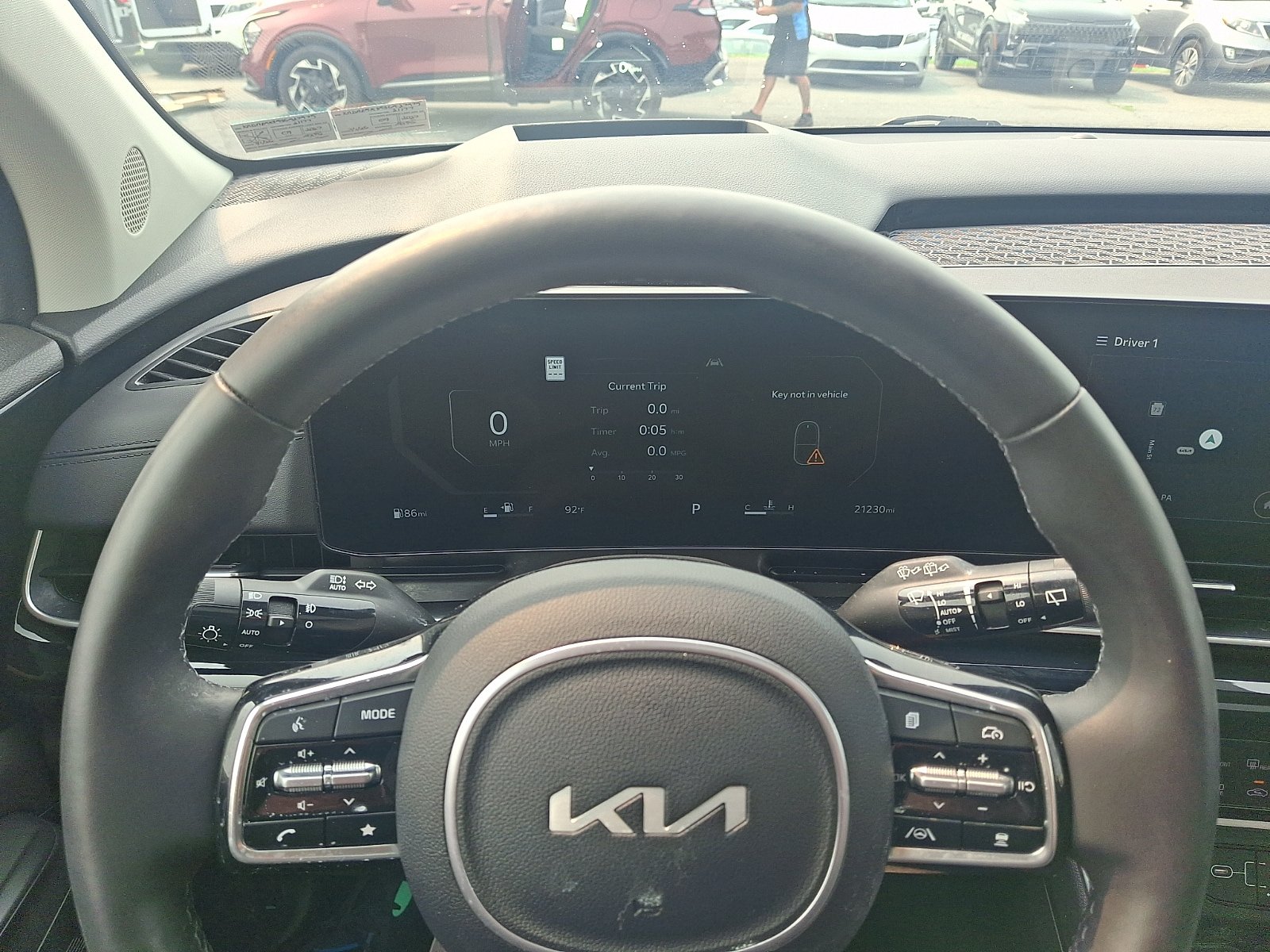 Used 2025 Kia Carnival SX Prestige FWD image 21