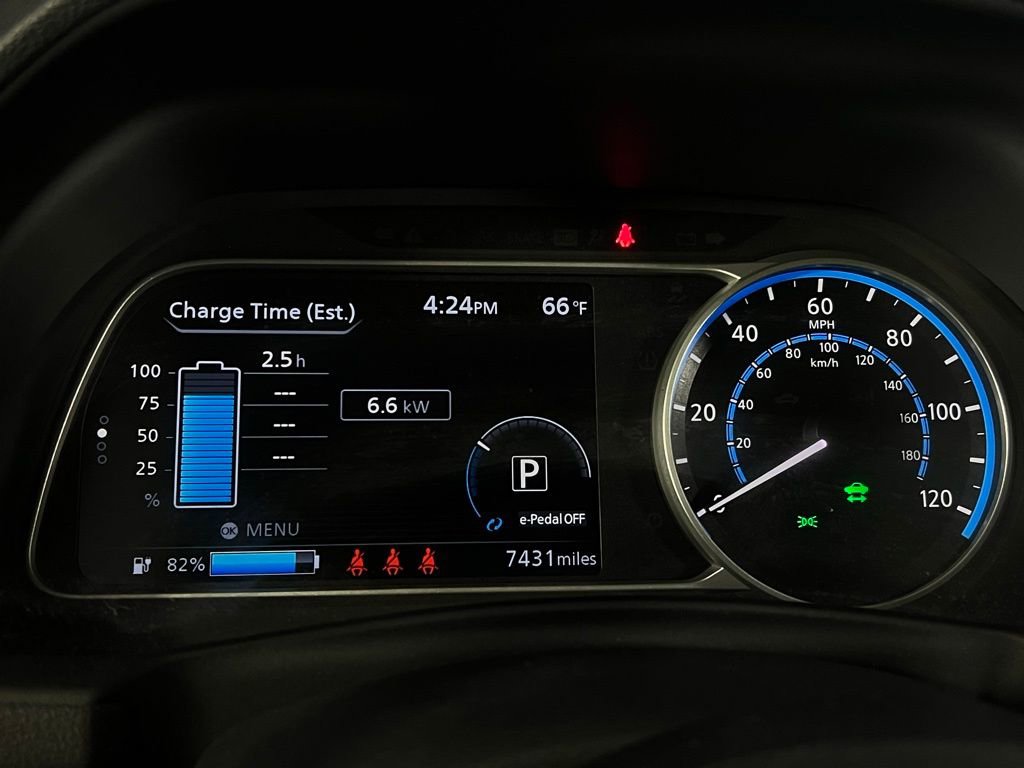 Used 2024 Nissan Leaf S image 13