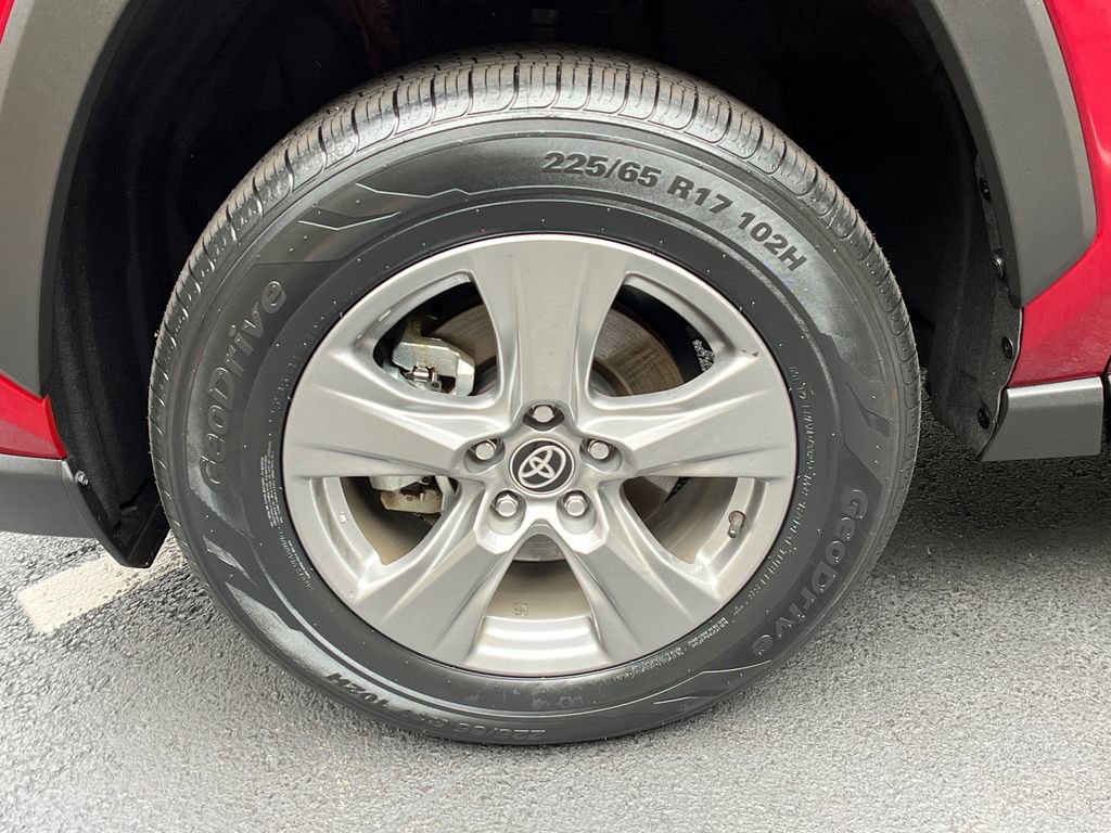 Used 2025 Toyota RAV4 LE image 24