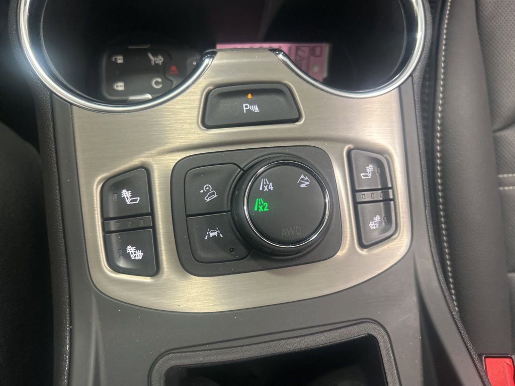 Used 2023 GMC Terrain Denali image 22