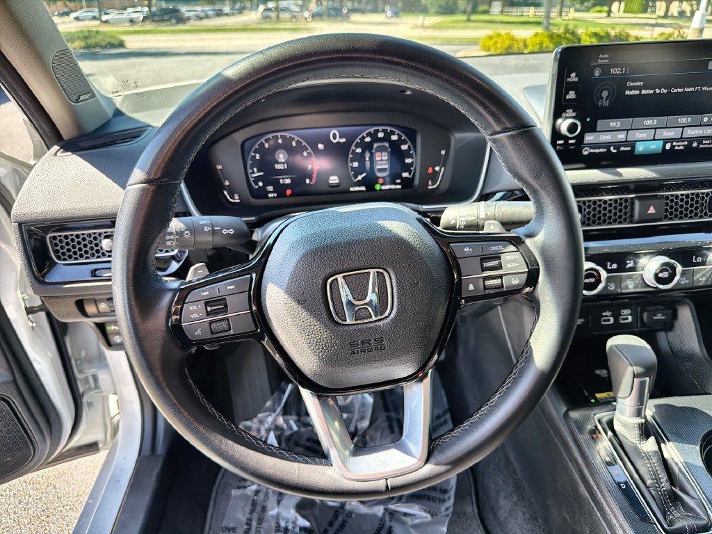 Used 2024 Honda Civic Touring image 11