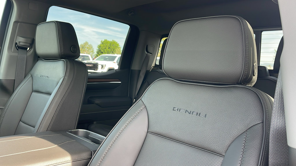 New 2026 GMC Sierra 1500 Denali AWD/4WD image 15