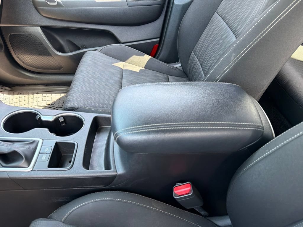 Used 2020 Kia Sportage LX FWD image 12