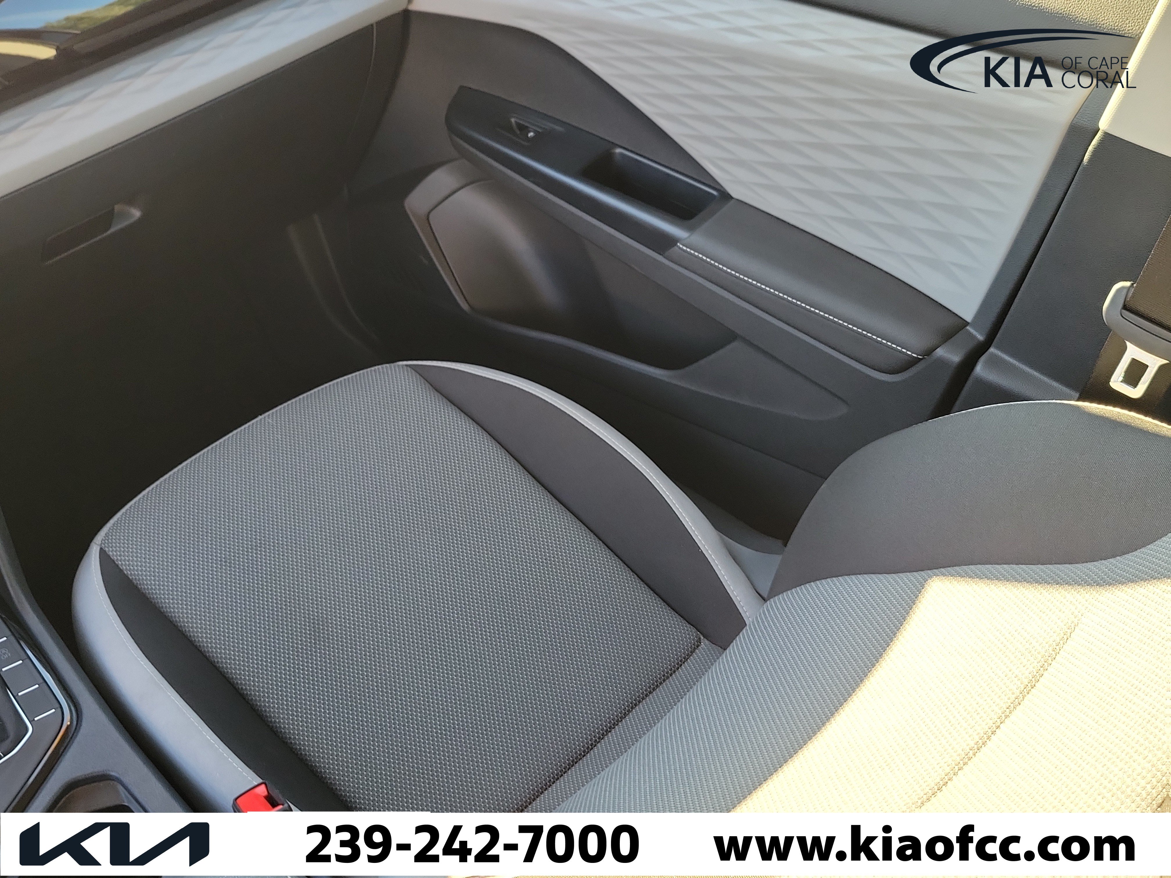 Used 2024 Volkswagen Taos S FWD image 17
