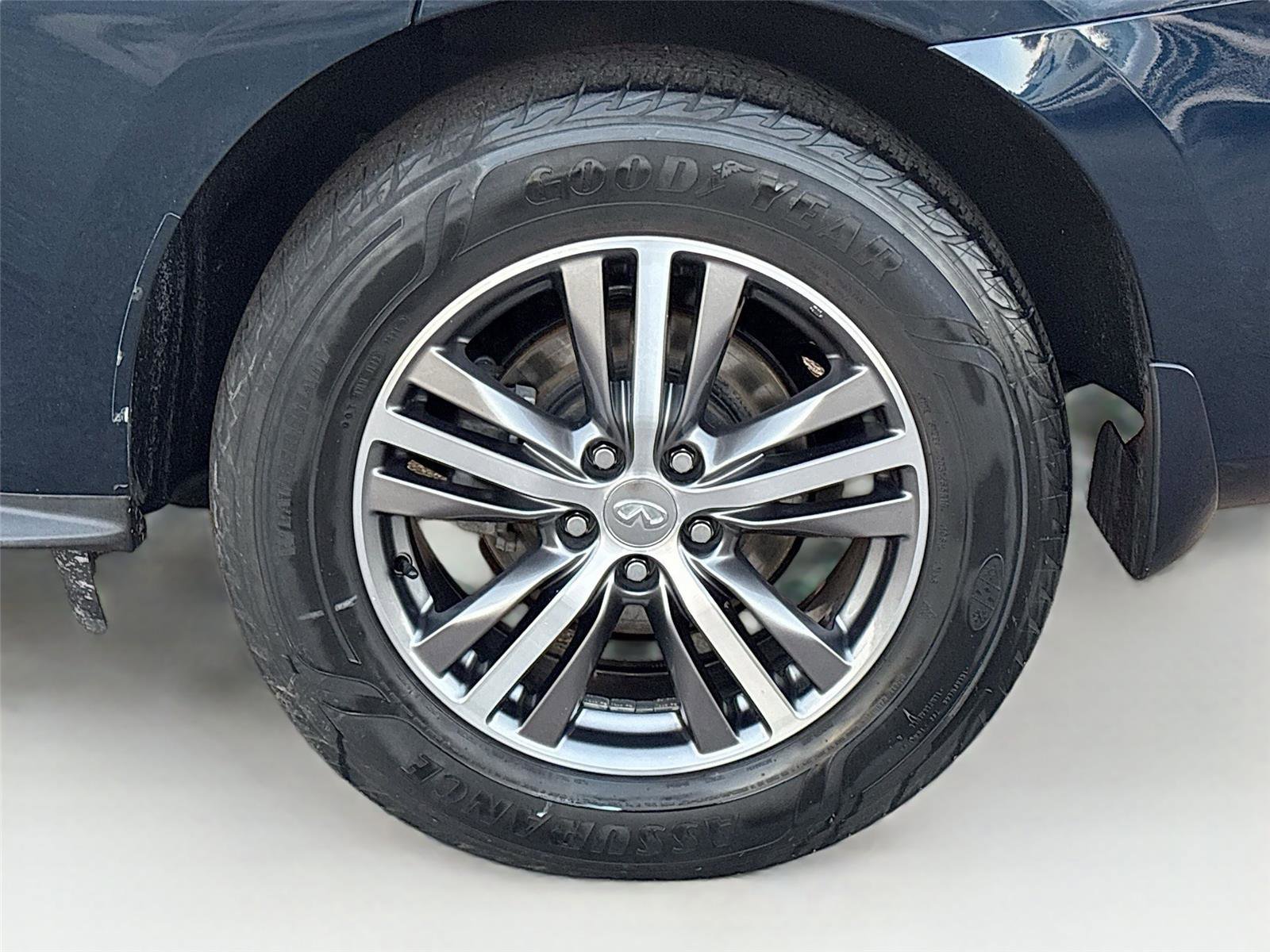 Used 2020 INFINITI QX60 Luxe w/ Essential Package image 36