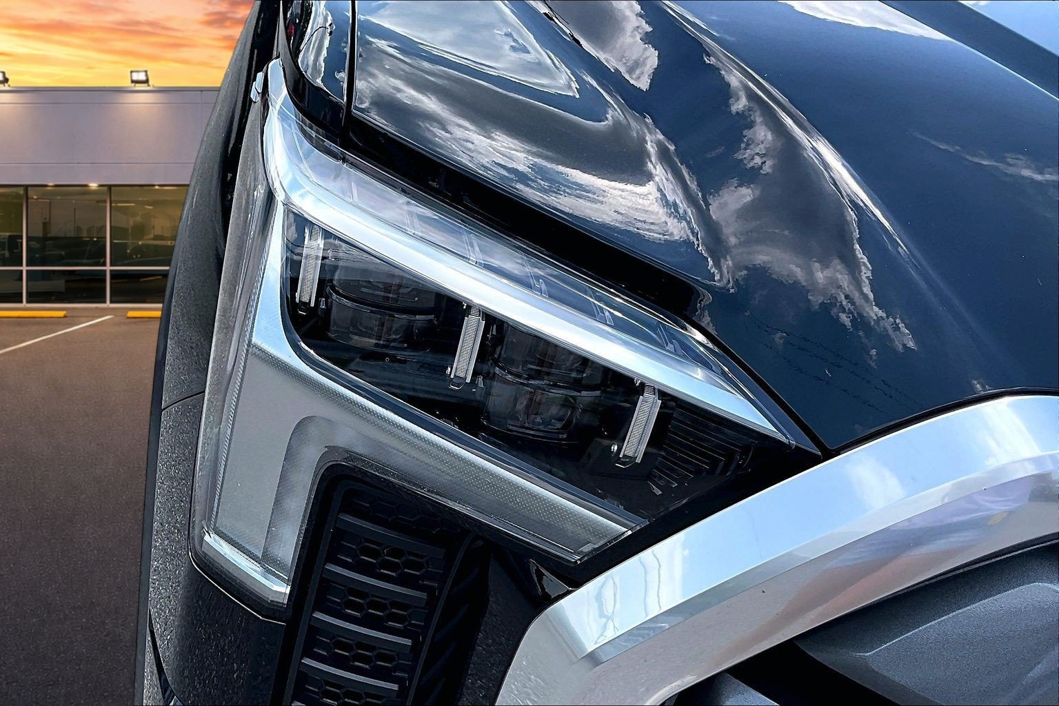 Used 2023 Toyota Tundra Limited AWD/4WD image 30