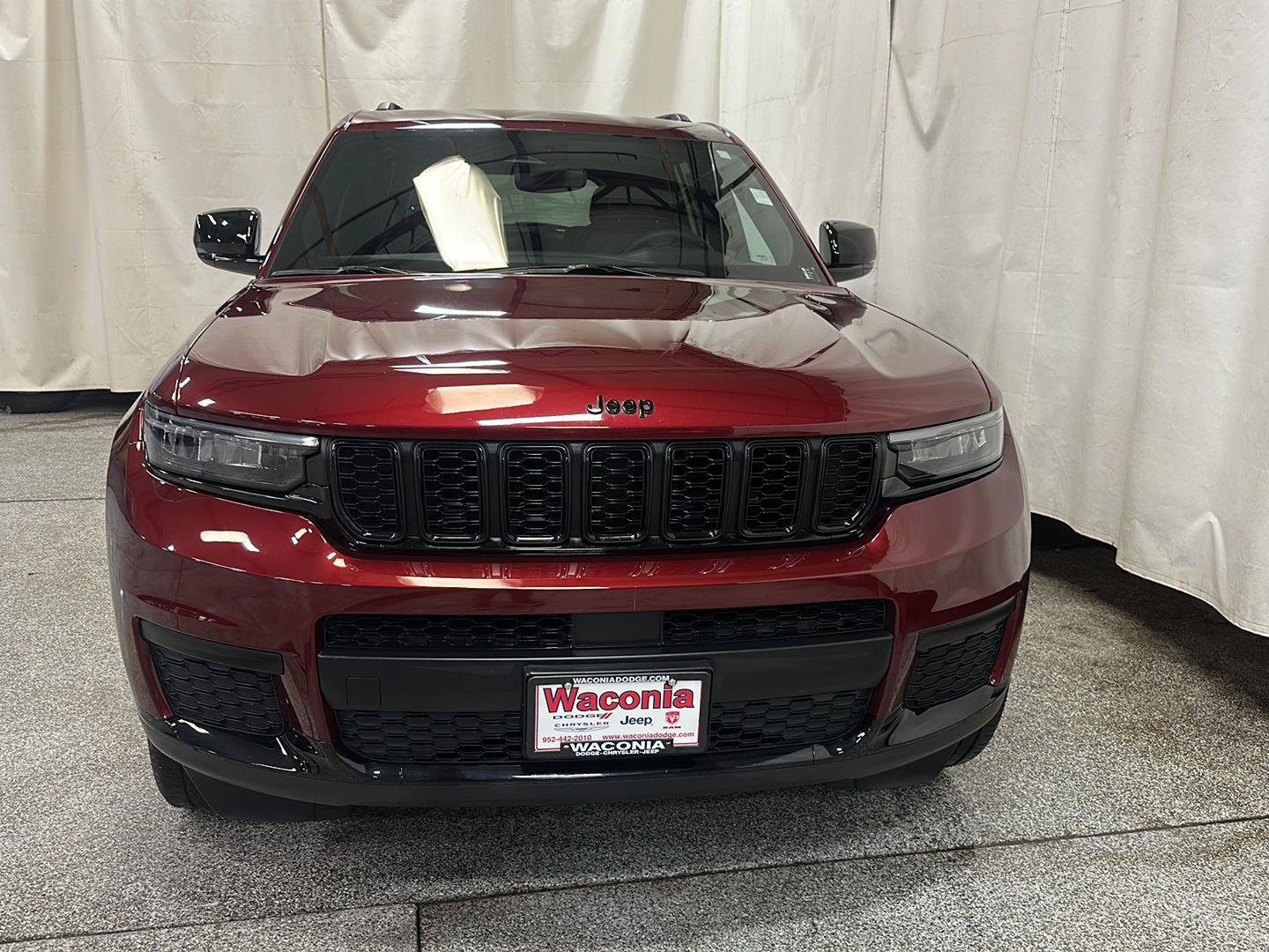 Used 2023 Jeep Grand Cherokee L Laredo AWD/4WD image 8