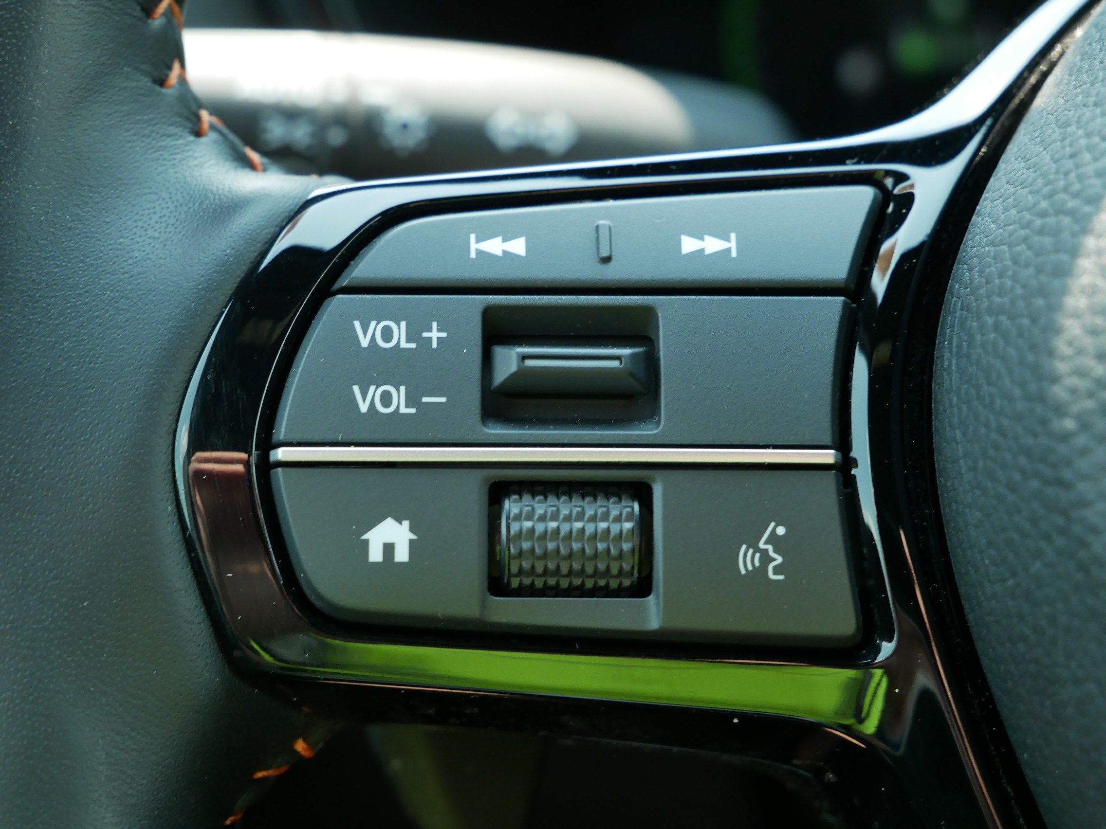 Certified 2025 Honda CR-V Sport Touring image 31