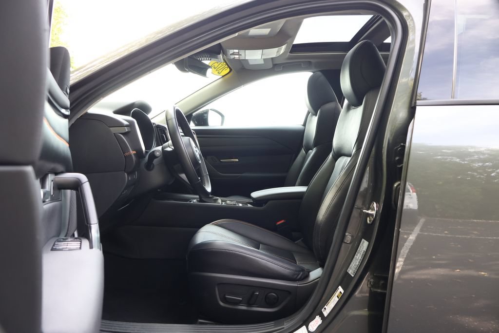 Used 2025 MAZDA CX-50 AWD 2.5 S w/ Premium Plus Pkg image 33
