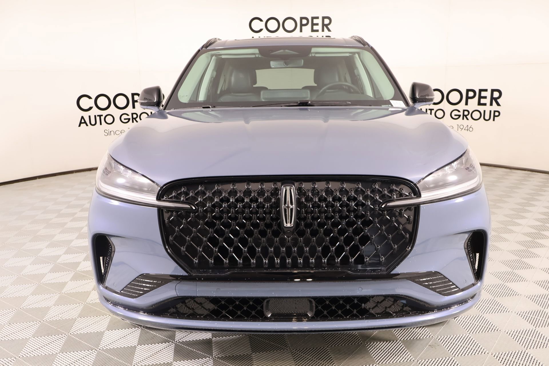New 2026 Lincoln Aviator AWD w/ Jet Appearance Package image 9