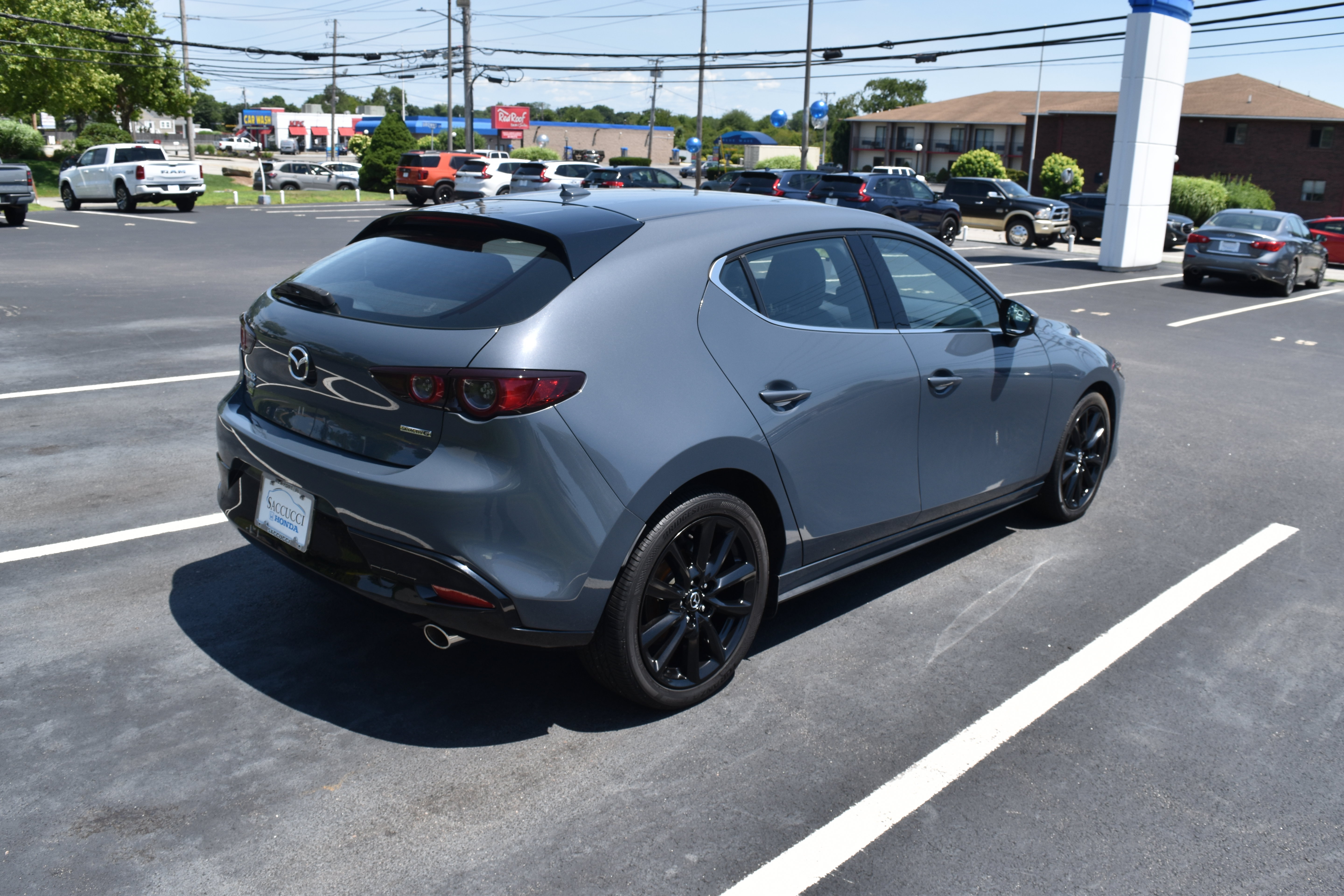 Used 2020 MAZDA MAZDA3 AWD Hatchback w/ Premium Pkg image 3