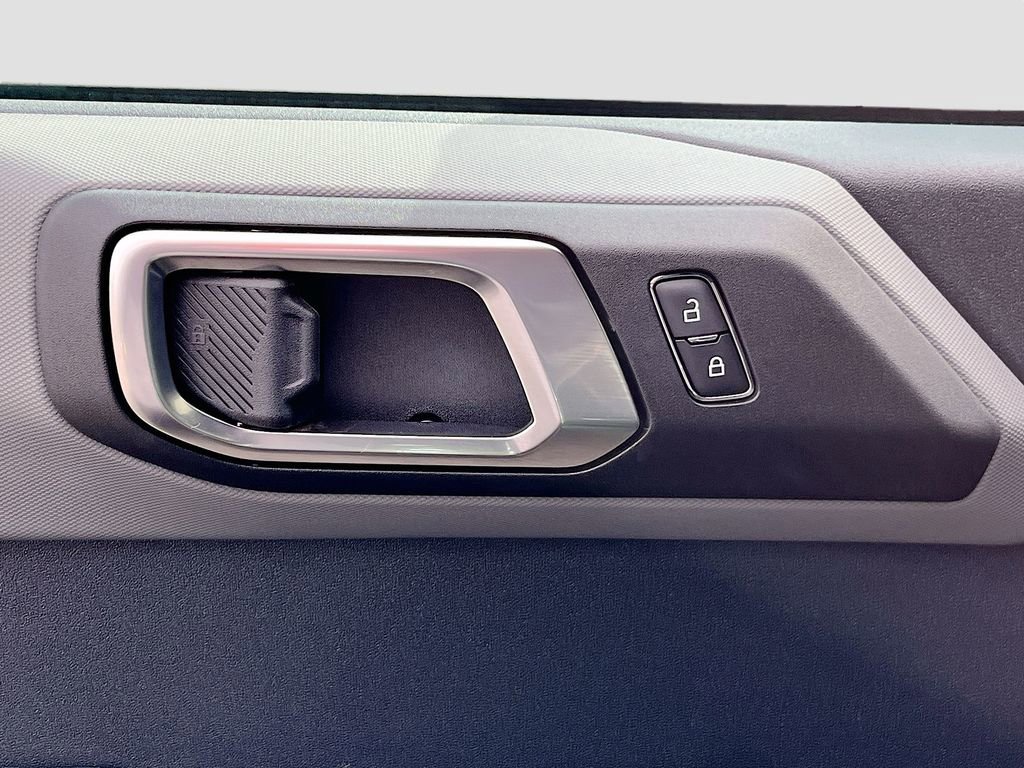 Used 2024 Ford Bronco Black Diamond image 18