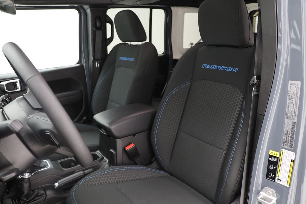 Used 2025 Jeep Wrangler Unlimited Rubicon 4xe w/ Convenience Group image 14