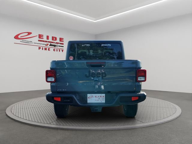 New 2025 Jeep Gladiator Sport image 4