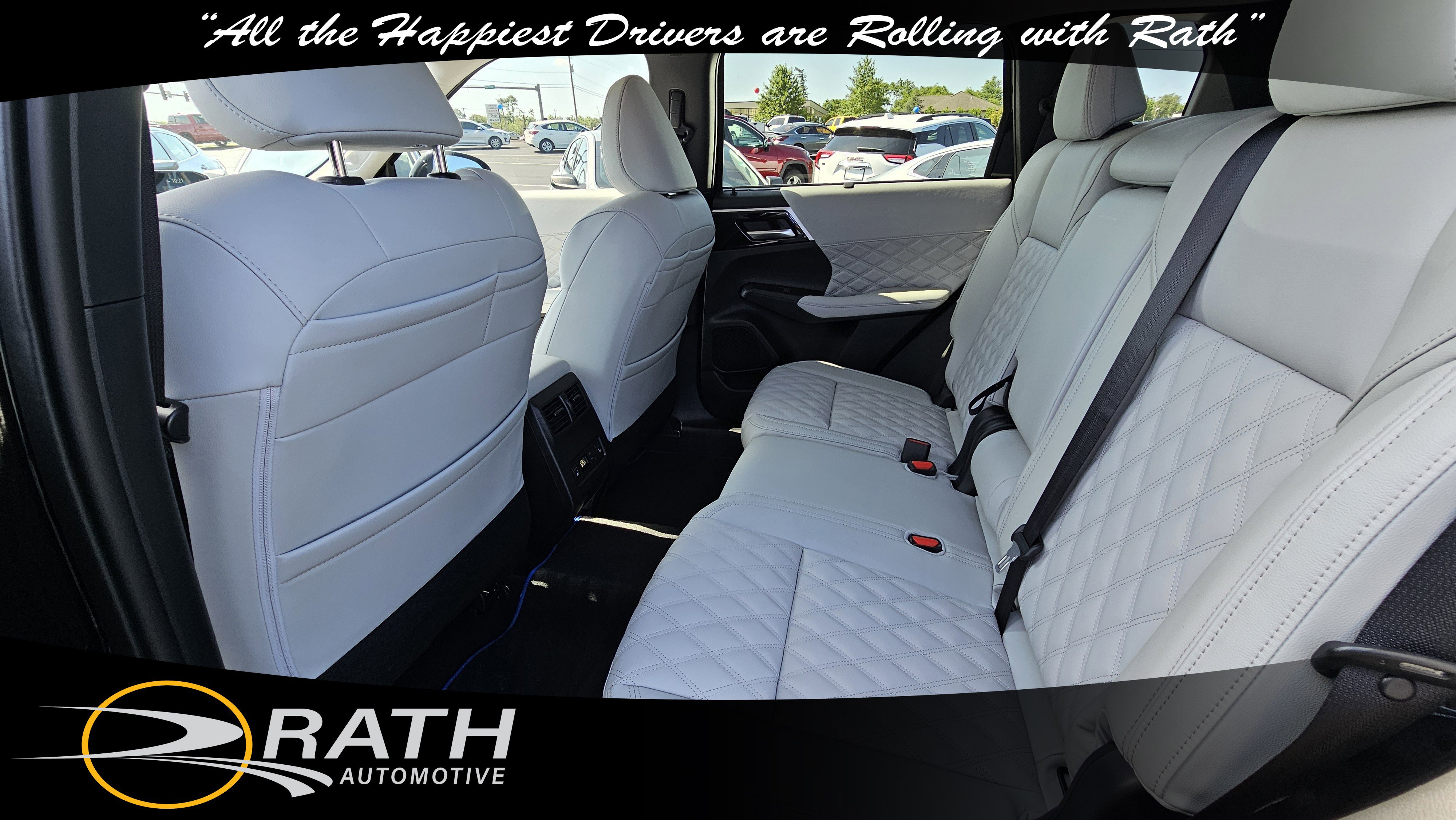 New 2025 Mitsubishi Outlander SEL image 18