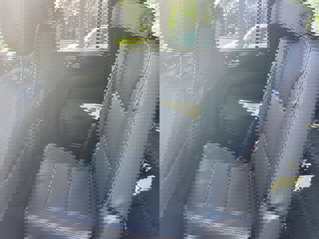 Used 2021 Chevrolet Suburban RST w/ Luxury Package AWD/4WD image 32