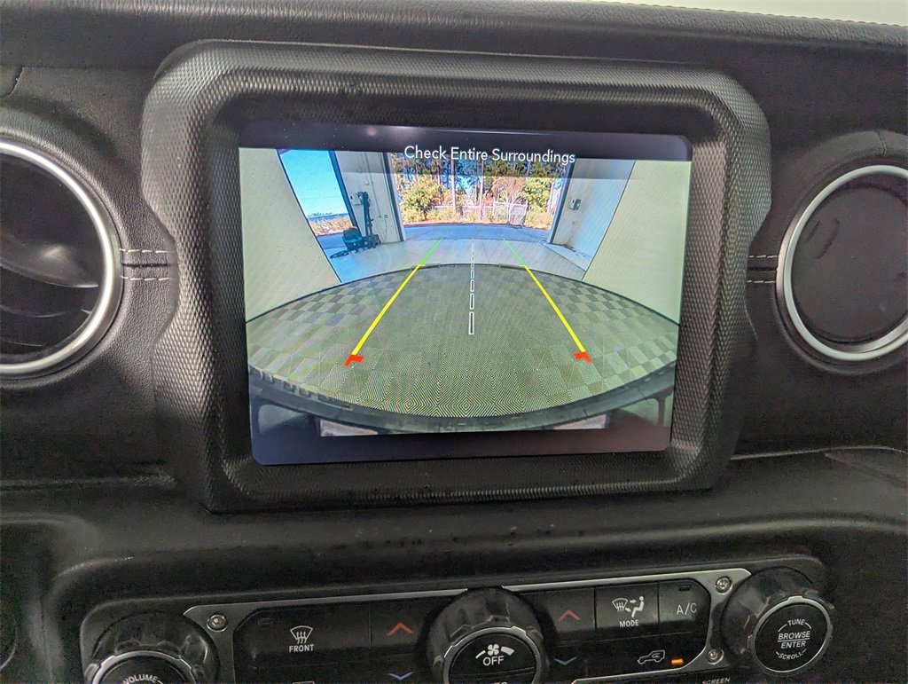 Used 2022 Jeep Wrangler Unlimited Sahara image 26