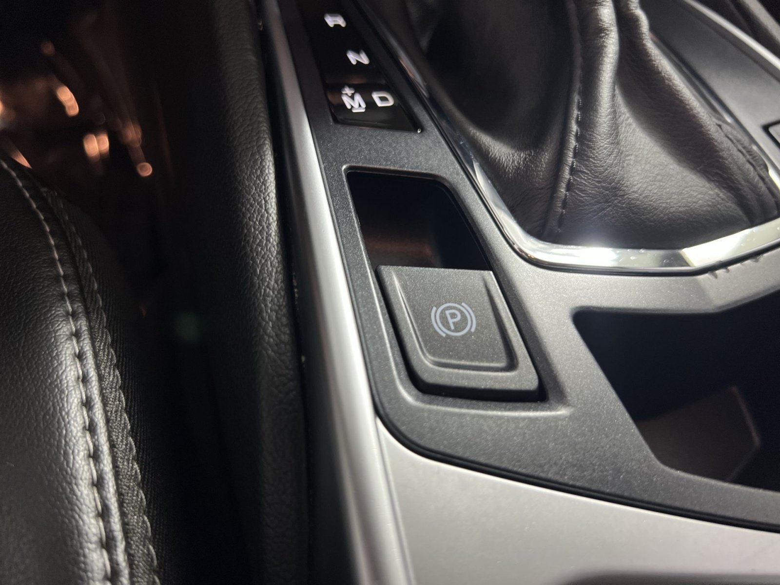 Used 2015 Cadillac SRX FWD image 33