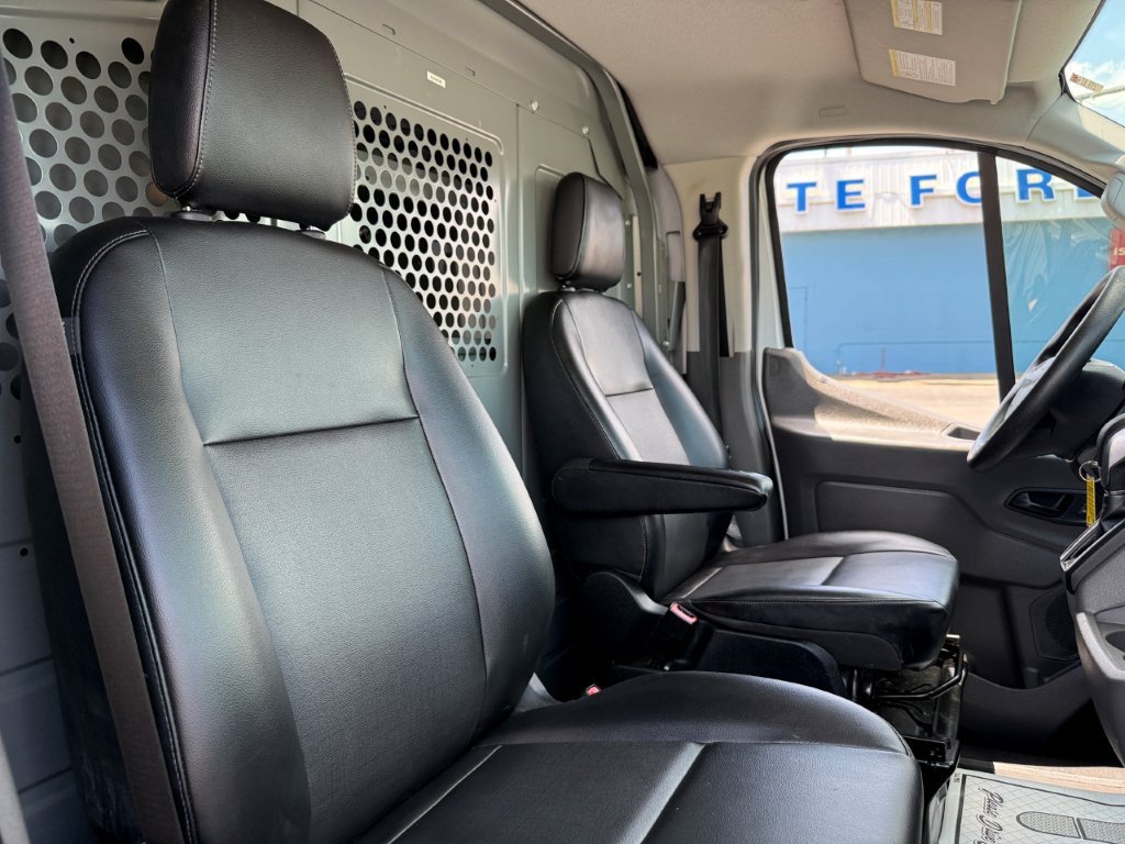 Used 2020 Ford Transit 250 Low Roof RWD image 21