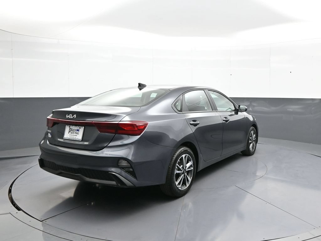 Certified 2024 Kia Forte LXS FWD image 6