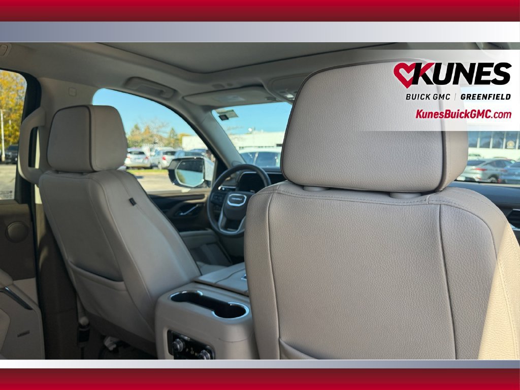 Used 2023 GMC Yukon XL Denali AWD/4WD image 48