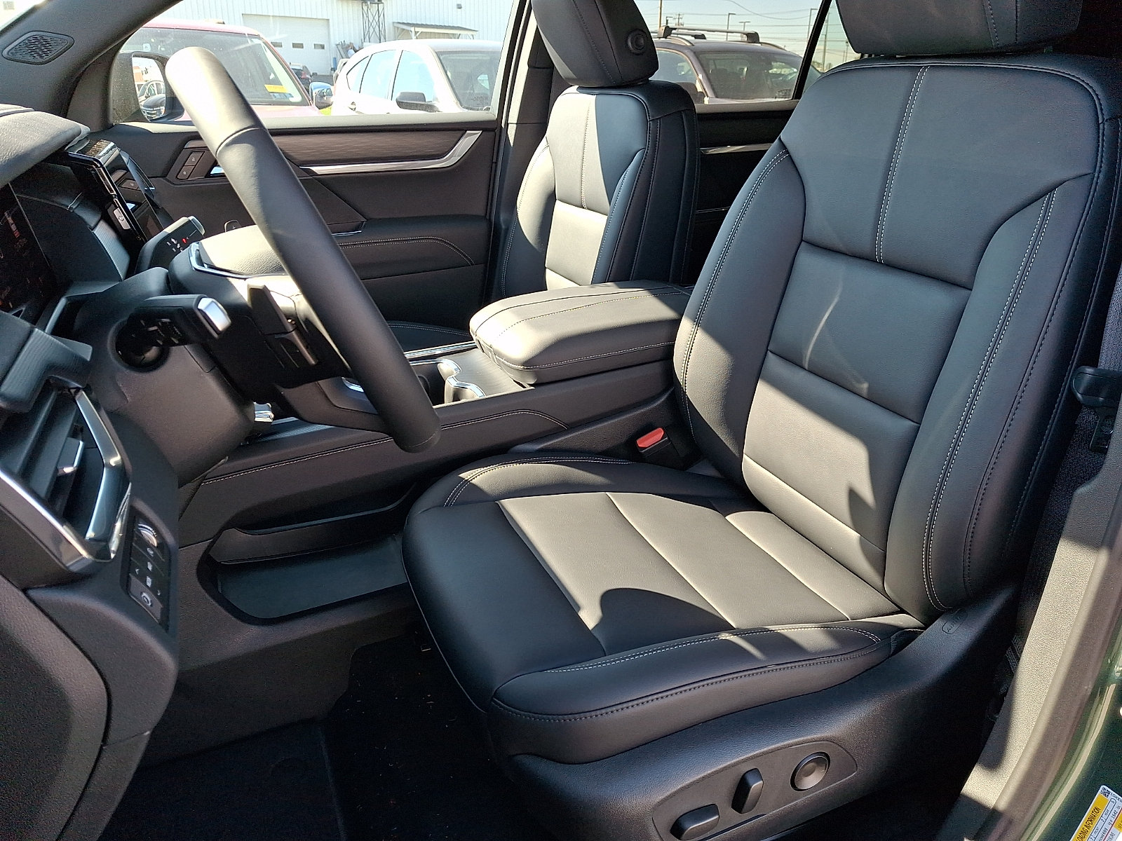 New 2027 GMC Acadia Elevation w/ Elevation Premium Package AWD/4WD image 7