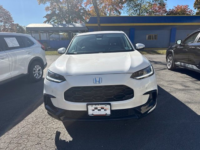 Used 2024 Honda HR-V EX-L image 2