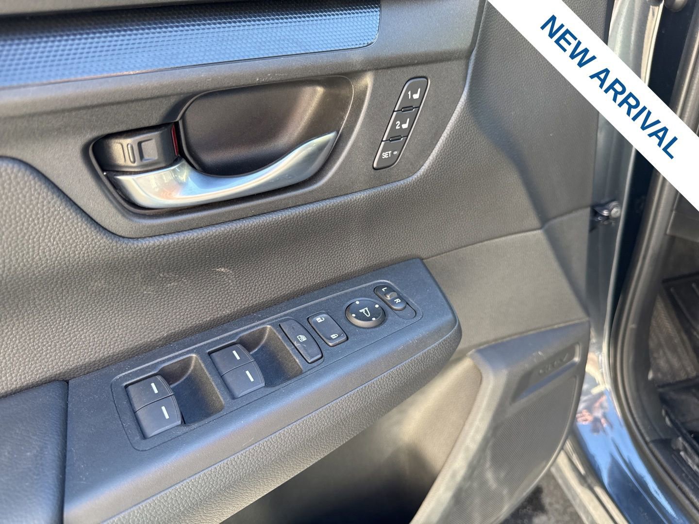 Used 2025 Honda CR-V Sport-L image 18